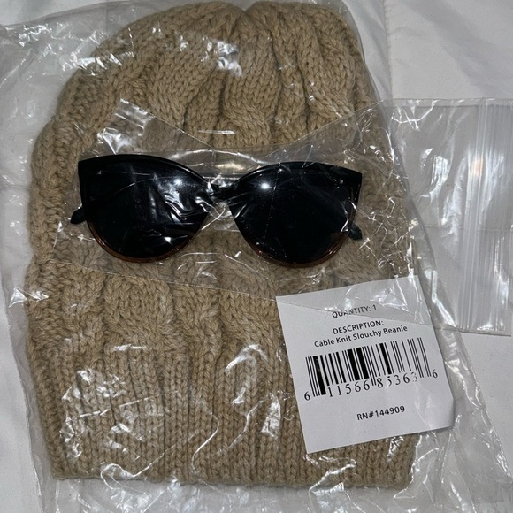 2798- Cable Knit Slouchy Beanie with SUNGLASSES - Picture 1 of 4